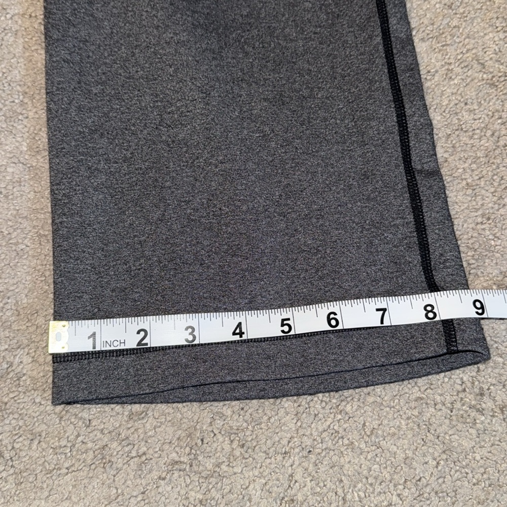 Lululemon Relaxed Fit Crop II size 4 pants Capri cropped women’s gray athletic - Picture 6 of 11
